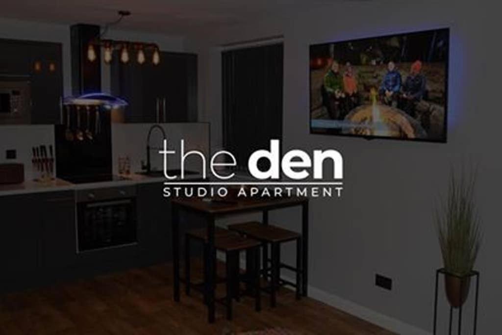 The Den - Apartment *