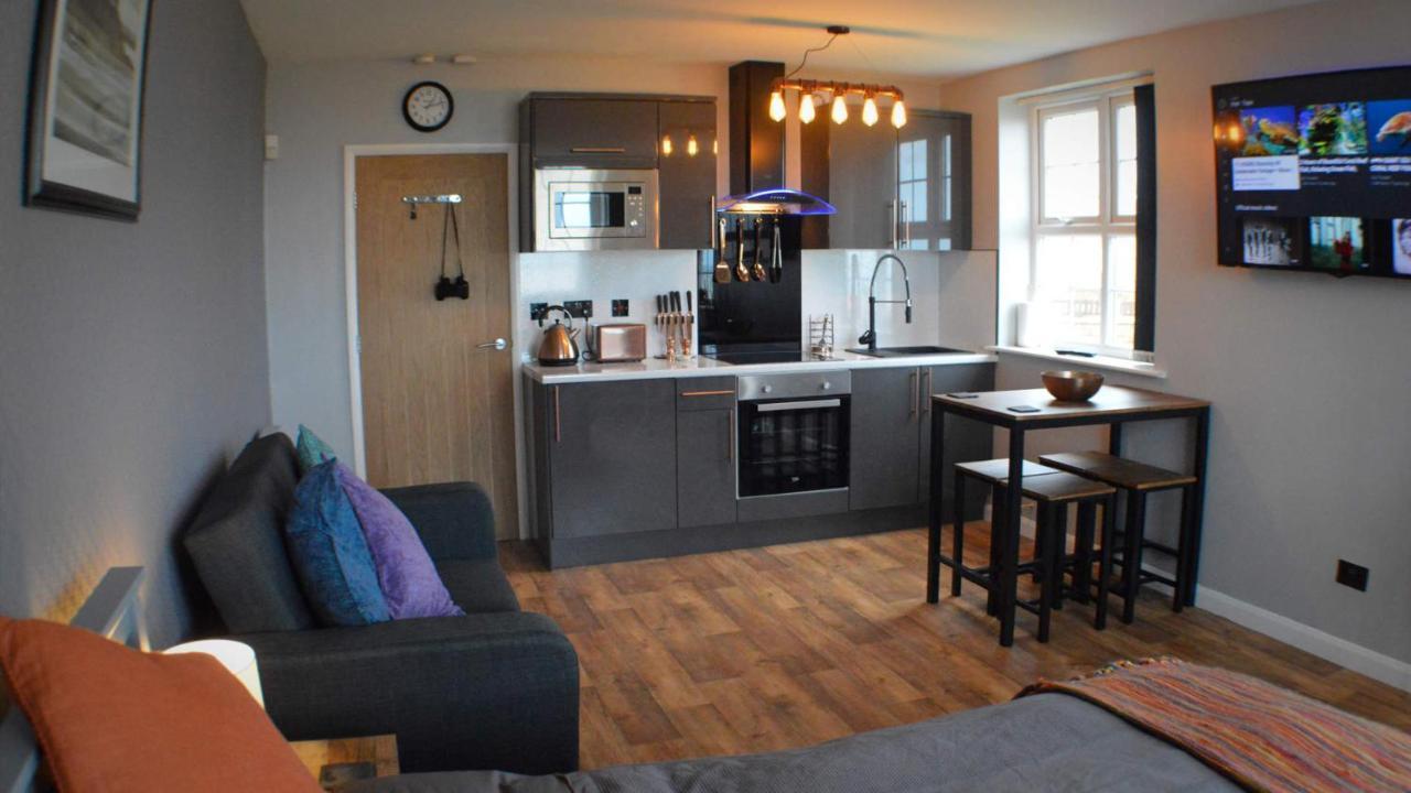 The Den - Apartment *